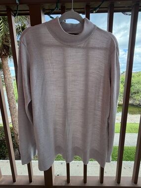 Women’s Turtleneck - Light grey